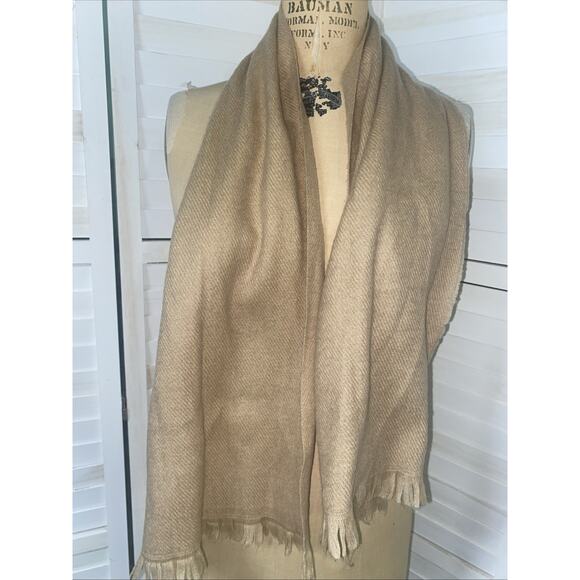 VTG 80s Scarf 53”x 12” Cashmere Feel Acrylic Fringe Lightweight Wrap Made Japan - Picture 1 of 6